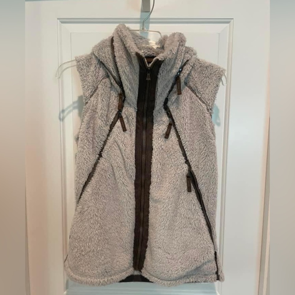 KUHL Flight Vest